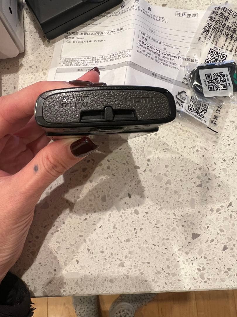 Canon IXY650 コンパクトデジタルカメラ　ブラック