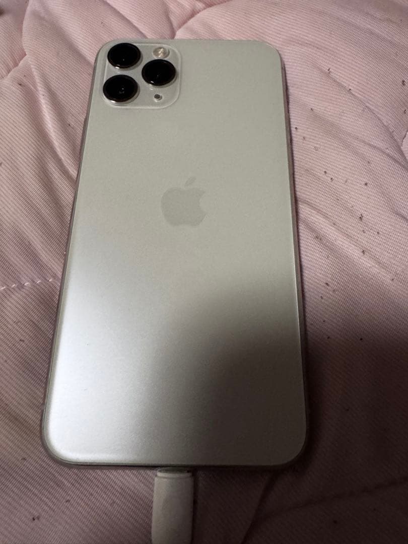 iPhone11 pro シルバー　256GB