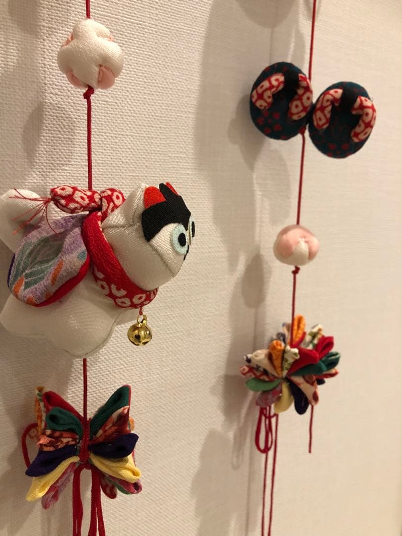 【匿名配送】桃の節句の壁掛け③5蓮　吊るし飾り　吊るし雛