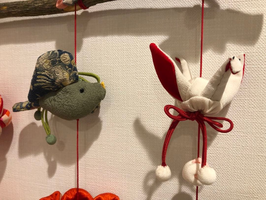 【匿名配送】桃の節句の壁掛け③5蓮　吊るし飾り　吊るし雛