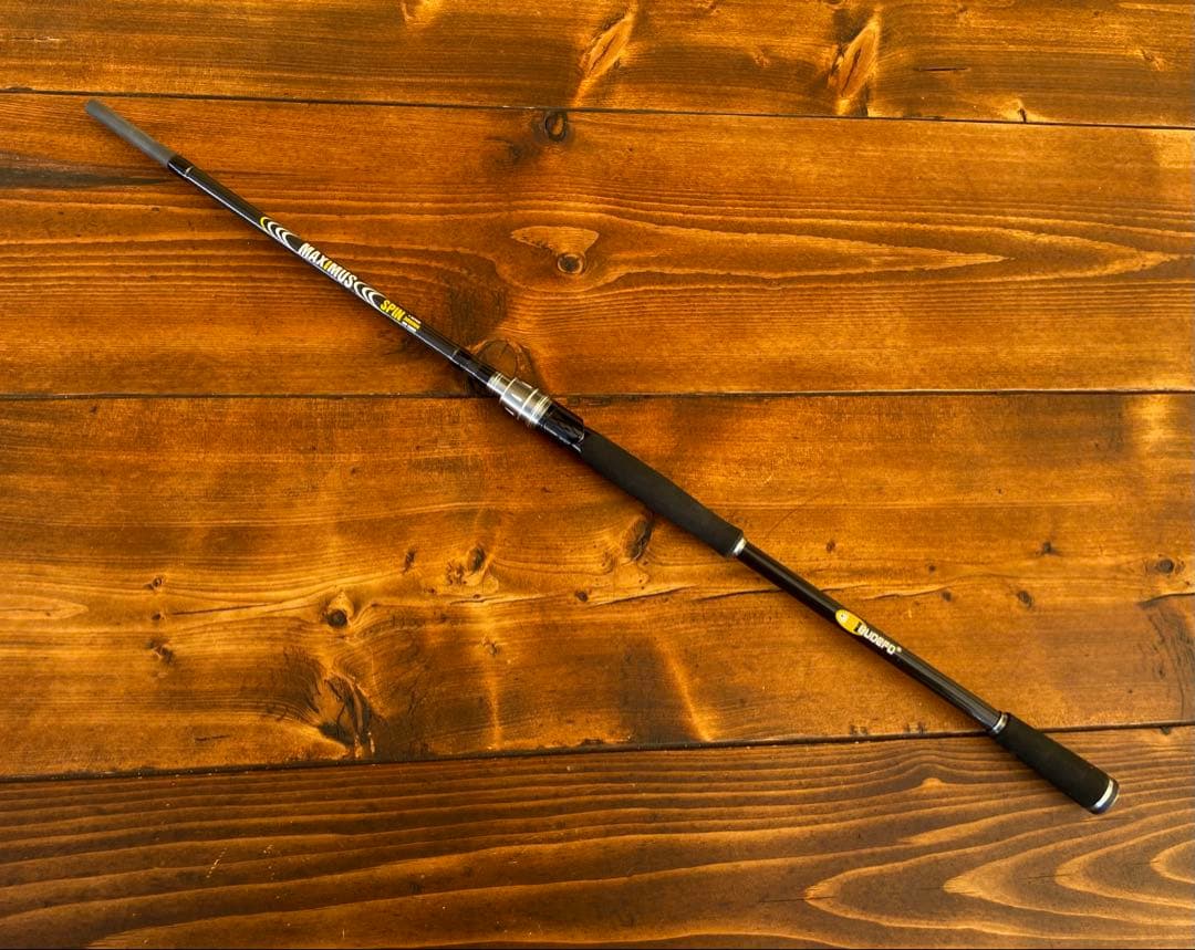 ショアジギングセット　サーフ　スピニングロッド　300MH ライトショアジギング