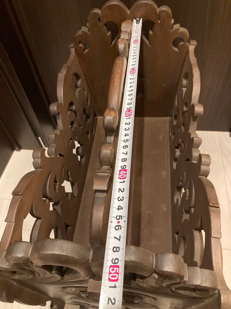 希少　ヨーロッパデザイン　木製彫刻マガジンラック