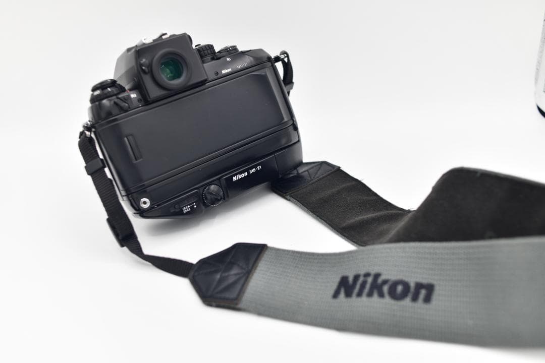 Nikon F4 一眼レフカメラ