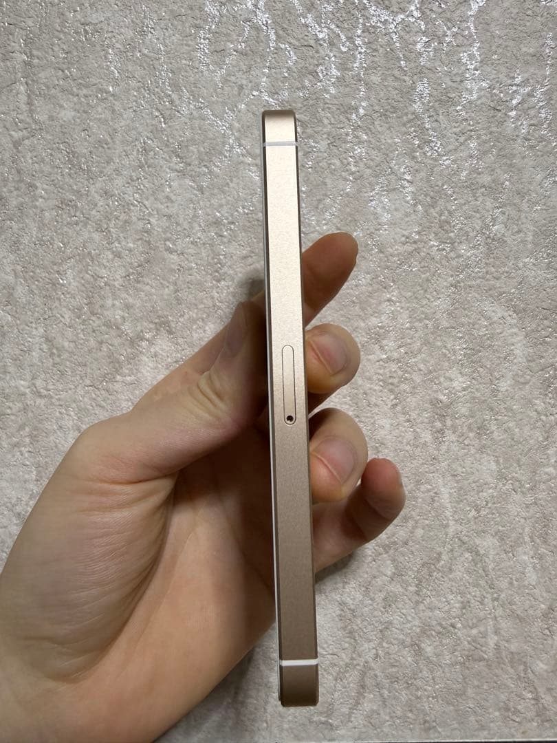 iPhone SE第一世代　128GB ゴールド
