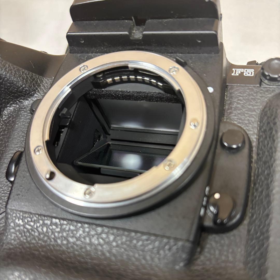 Nikon F5 一眼レフカメラ　ニコン