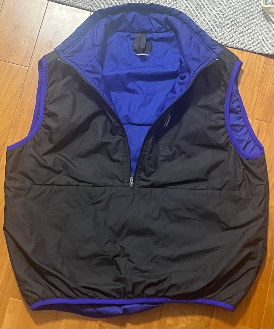 Patagonia パフボールベスト 黒/青