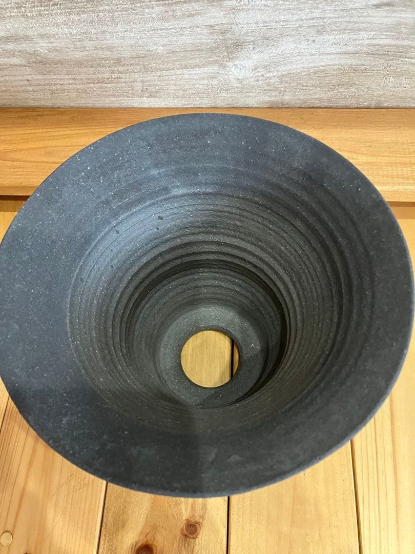 KAMIYAMA 黒鉄釉　かみ山陶器　植木鉢　ハンドメイド