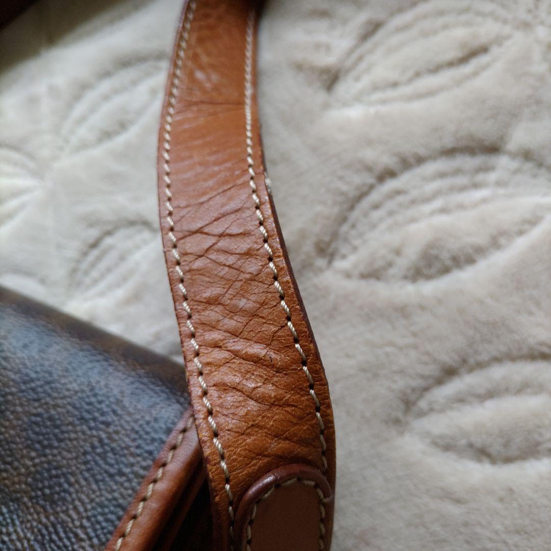 CELINEブラウンレザーショルダーバッグ