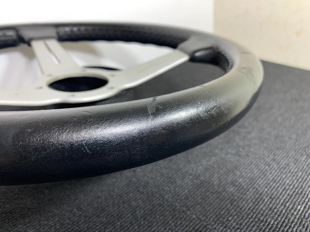 ナルディ クラシック シルバースポーク 33φ レザー 新品ホーンボタン付