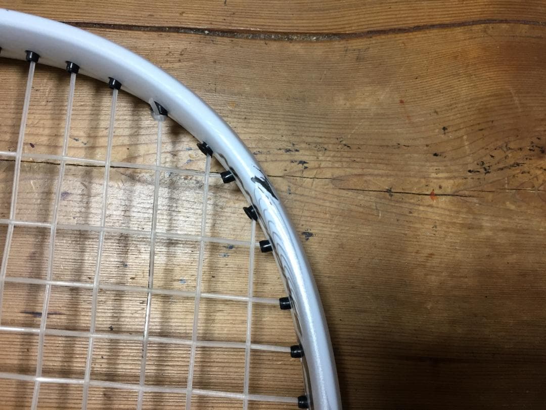 名器 美品　YONEX　NANOFORCE　8V　REV　傷わずか