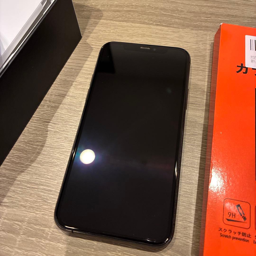 美品 強化フィルム付き iPhone 11 Pro スペースグレイ 256GB