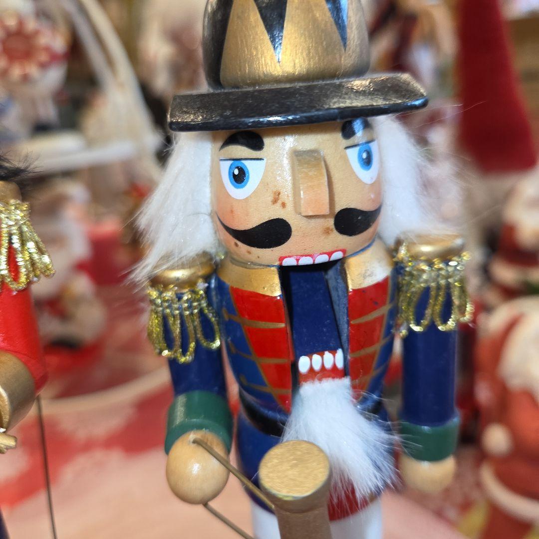 木製 くるみ割り人形 オルゴール