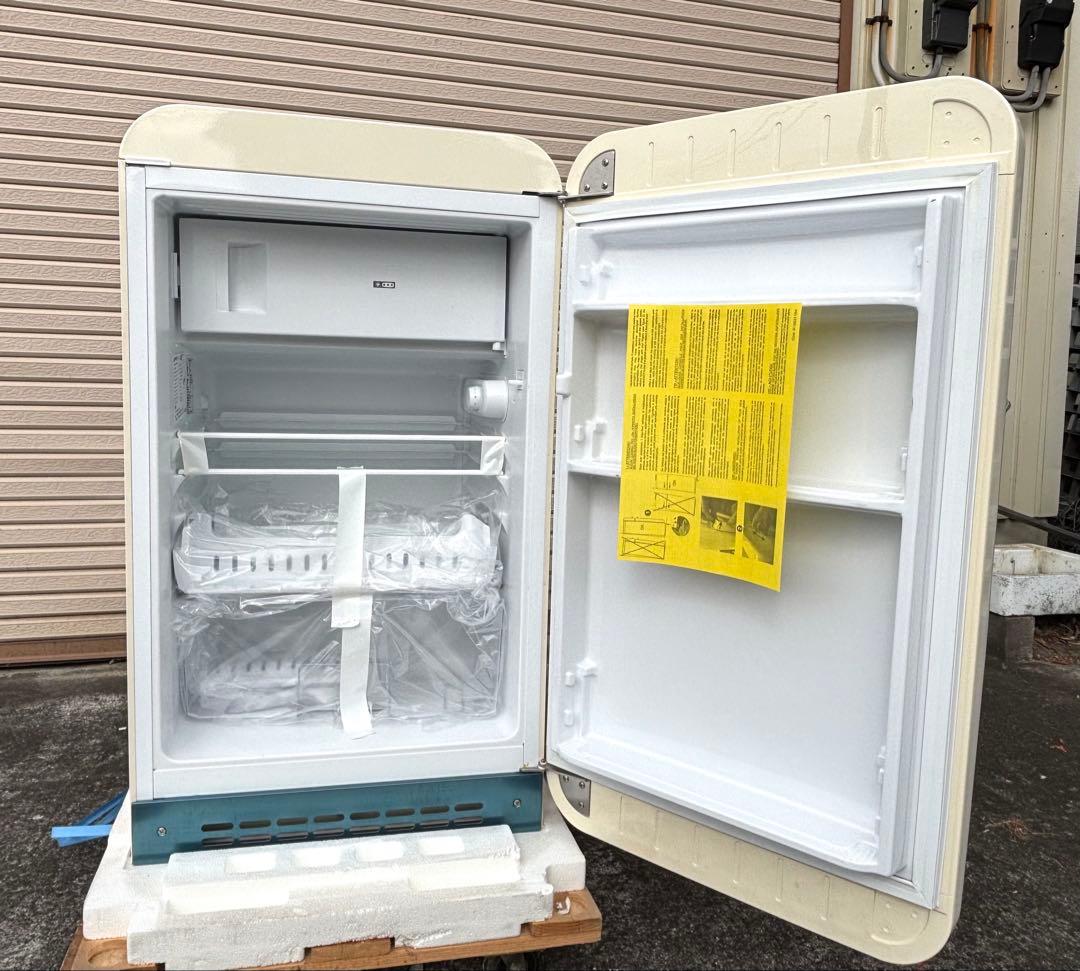 ★未使用★ SMEG社製冷蔵庫 クリーム 100V FAB10RP 右ヒンジ