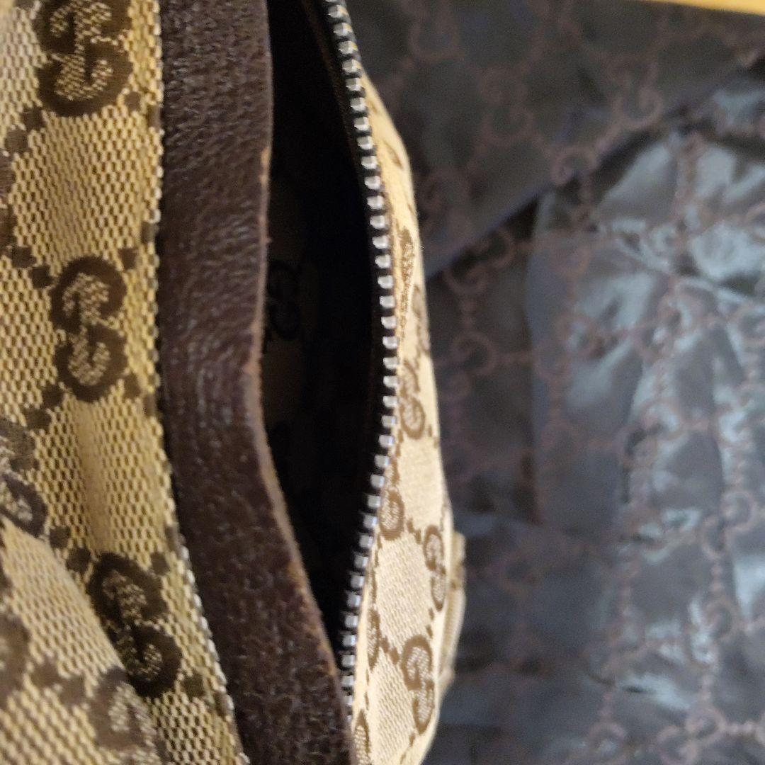 グッチ　ロゴ型押し　GGキャンバス 　ウエストポーチ