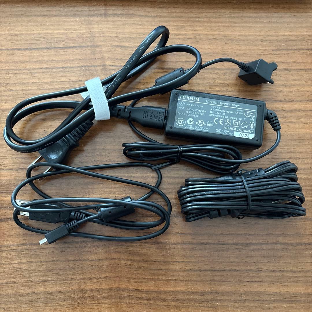 富士フィルム FINEPIX Z5 ベビーピンク デジカメ FUJIFILM