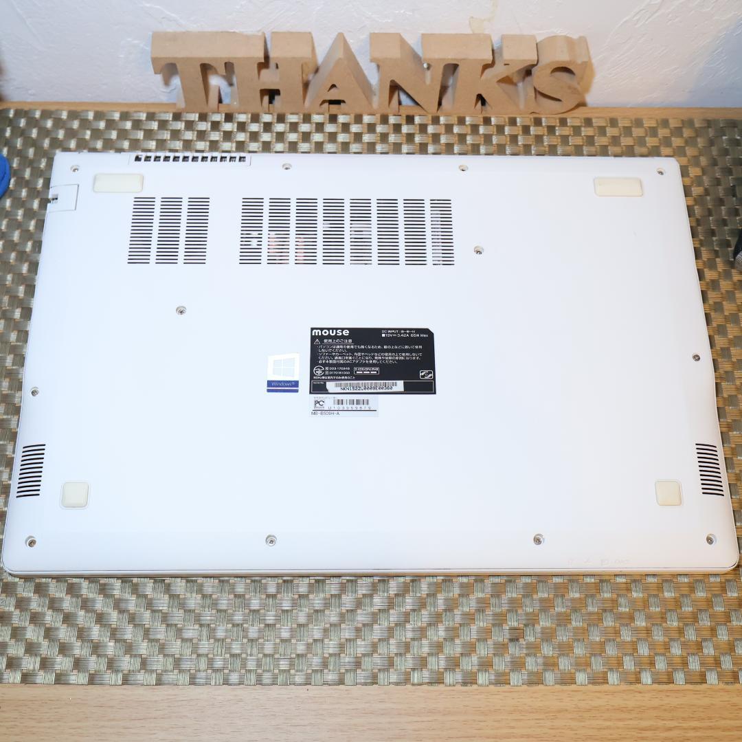 人気の白Win11公式対応8世代Corei7/メ16G/新品SSD/無線/カメラ