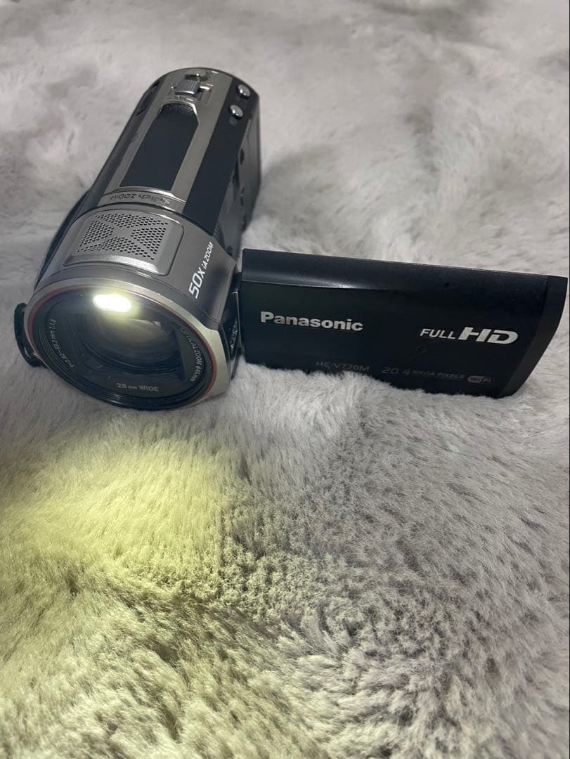 美品　Panasonic HC-V720M ビデオカメラ 本体　セット