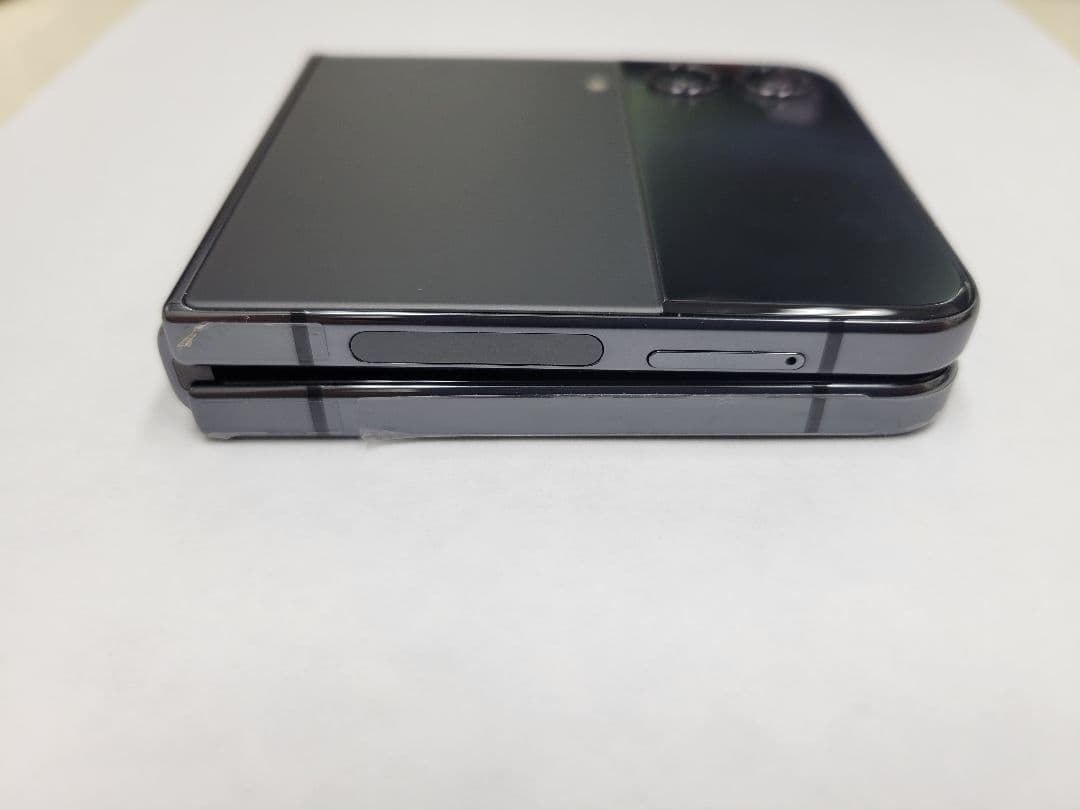 Galaxy Z Flip4 グラファイト 楽天版(SM-F721C)