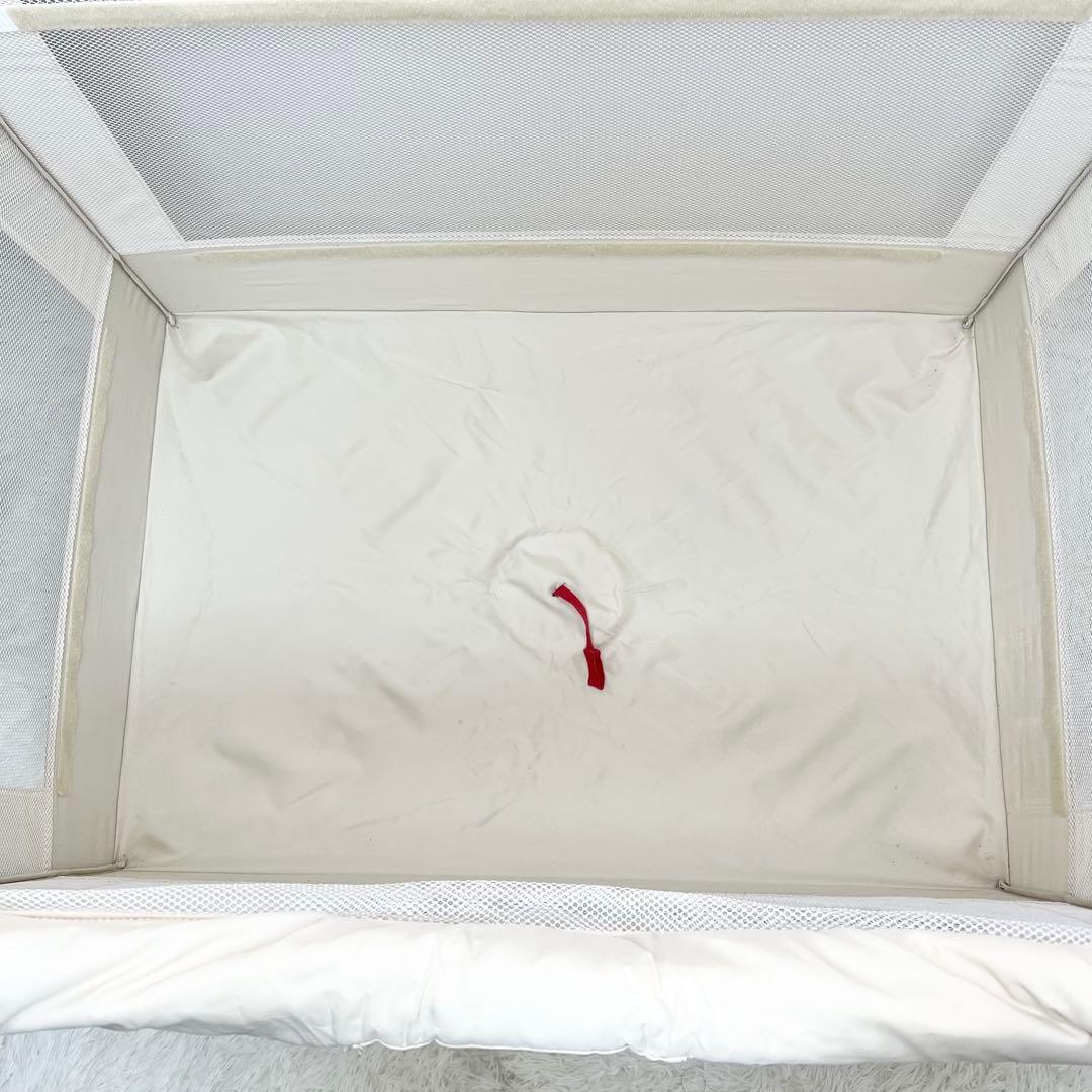 美品 Aprica ココネルエアー ベビーベッド 折りたたみ ミルクホワイト