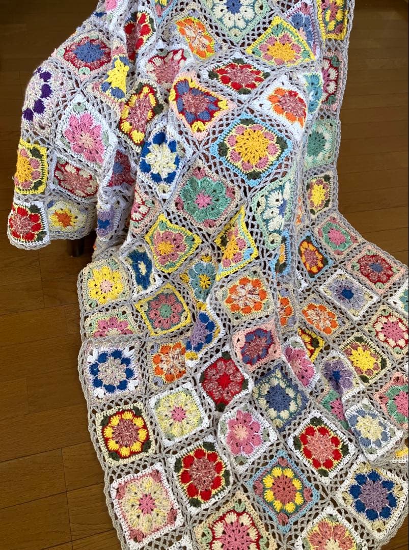 8月末までセール！　寄付対象品♪ モチーフ編み　ベッドカバー