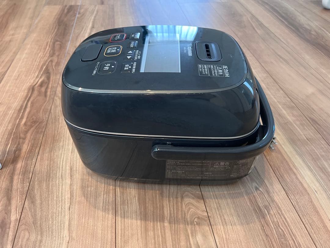 【訳あり美品】象印圧力IH炊飯器 極め炊き5.5合 NW-JY10-2022年製