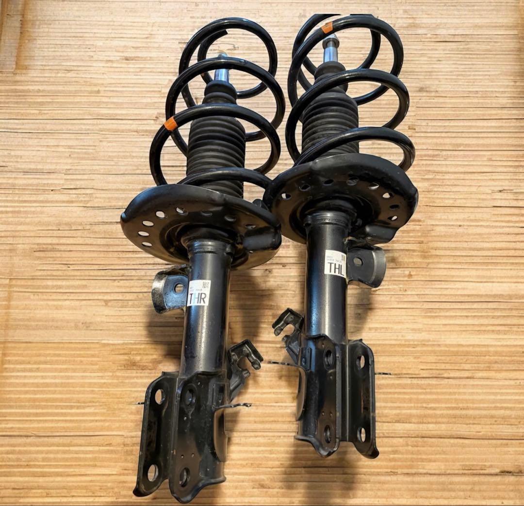 日産リーフ　AZE0　純正サスペンションキット ブーツ破れ無し