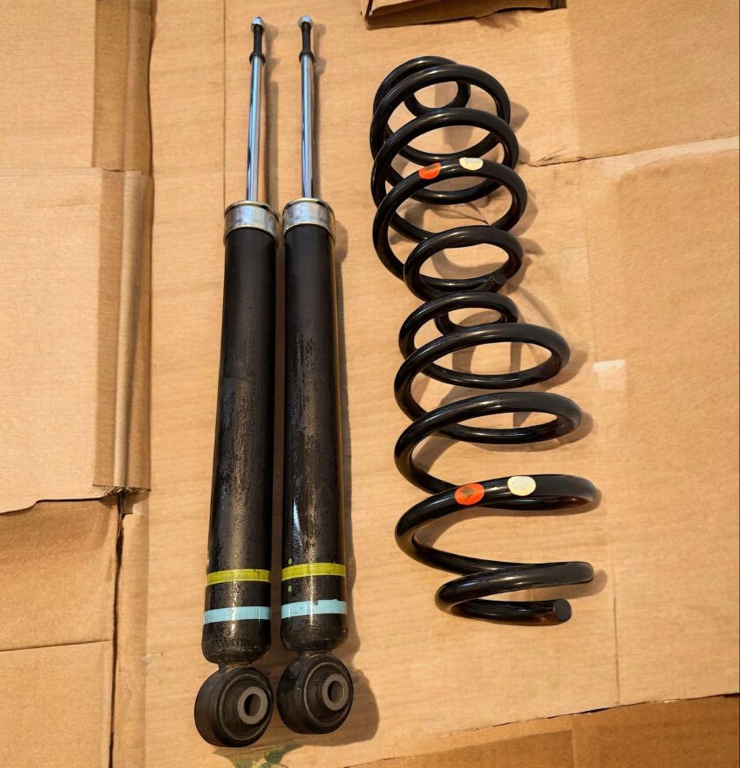 日産リーフ　AZE0　純正サスペンションキット ブーツ破れ無し