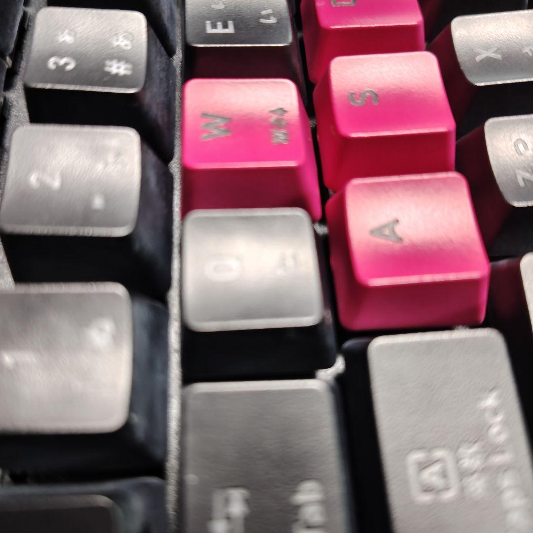 水*煮様 初音ミク　ゲーミングキーボード Thermaltake