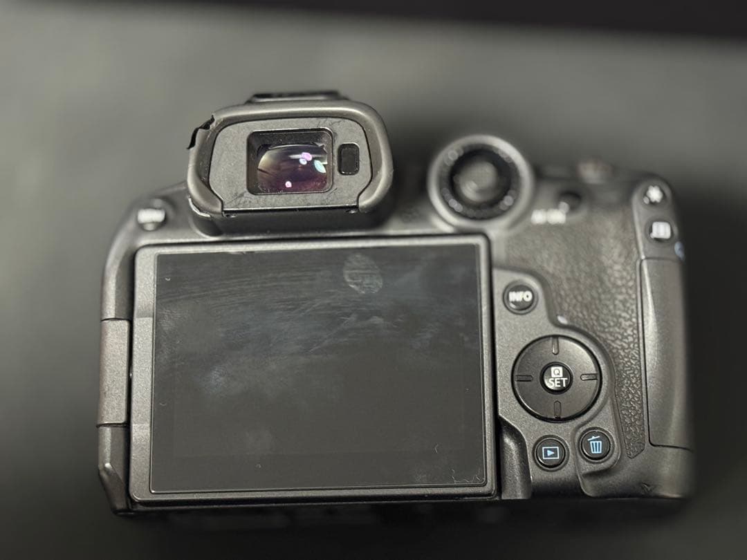 き*き様 Canon EOS R7 ミラーレス一眼カメラ