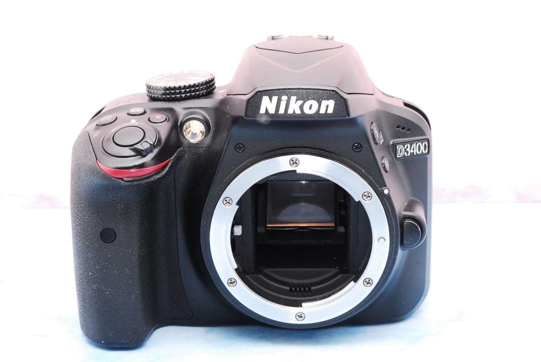 Nikon D3400☆一眼レフカメラ☆スマホ転送OK☆高性能標準＆望遠