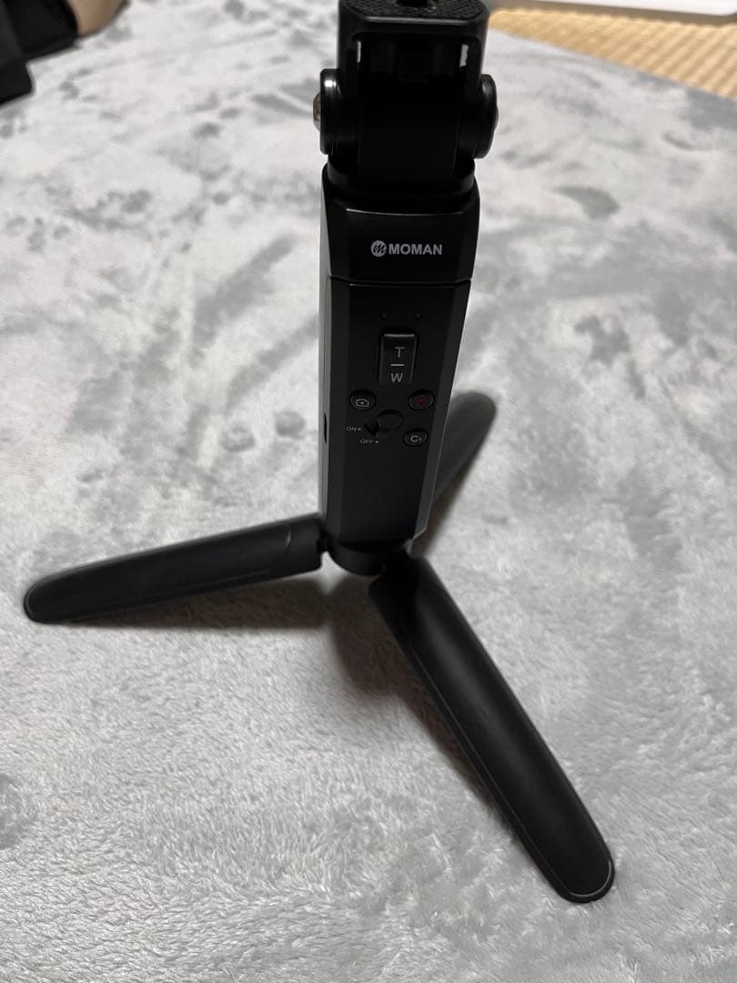 MOMAN 自撮り棒・三脚 リモコン付き