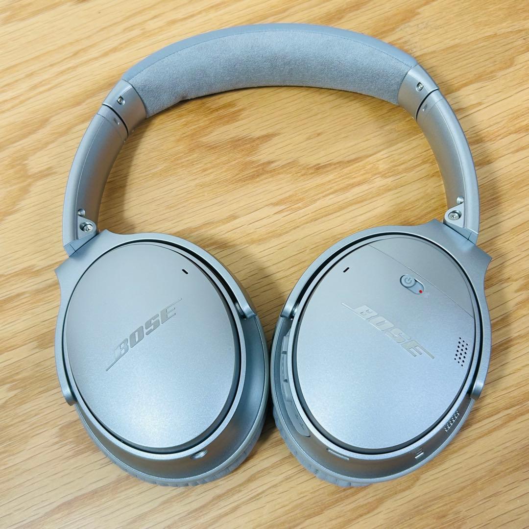 【廃盤・美品】BOSE QuietComfort 35 シルバーカラー　希少品
