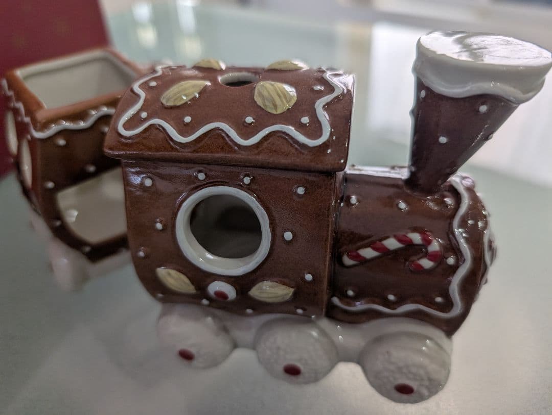 ビレロイ＆ボッホ　Villeroy＆Boch　クリスマス　陶器　列車　お菓子