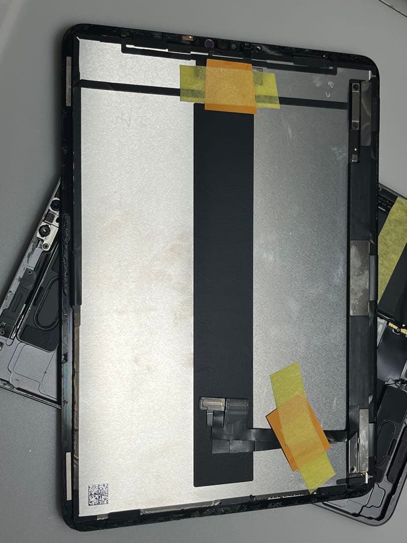 【ジャンク】iPad A1980本体 スペースグレー 分解品 部品取りにどうぞ。