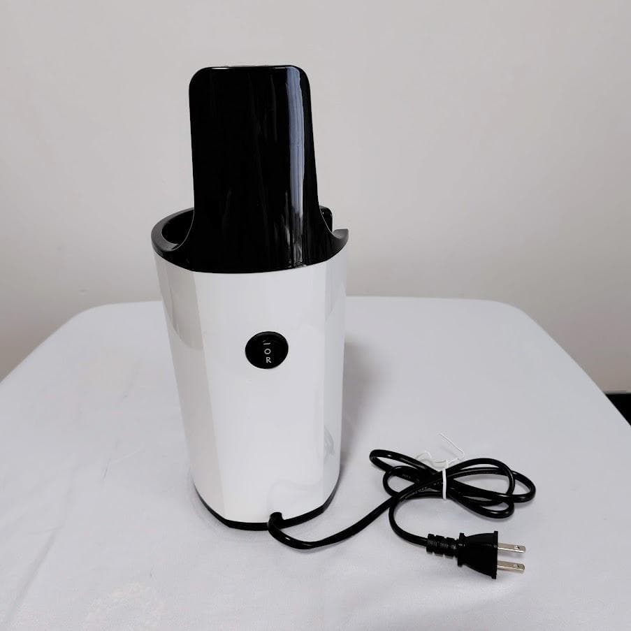 【匿名配送】ミニスロージューサー　低速　動作確認済　Slow Juicer