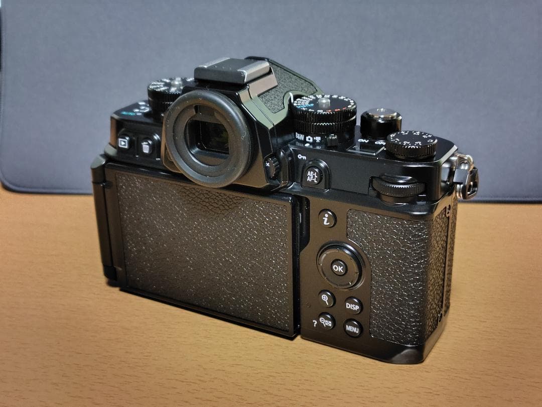 Nikon Zf ボディ(ブラック)