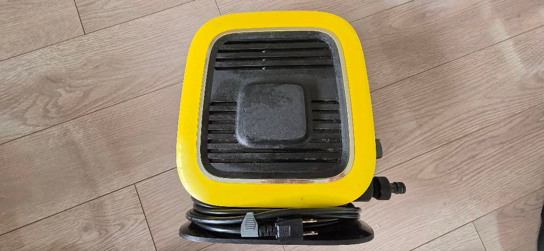 ま*ゆ様 ◎【美品】ケルヒャー 高圧洗浄機 KMINI