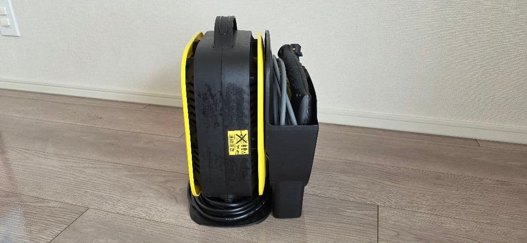 ま*ゆ様 ◎【美品】ケルヒャー 高圧洗浄機 KMINI