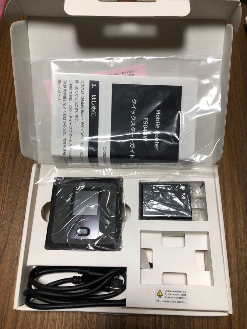 FUJISOFT FS040W モバイルルーター 動作品