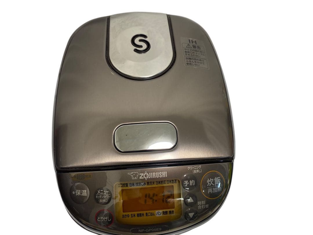 象印 NP-GP05E9 炊飯器 3合 黒　2022年製