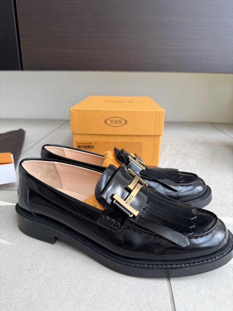 ちる　TOD'S ブラック ローファー