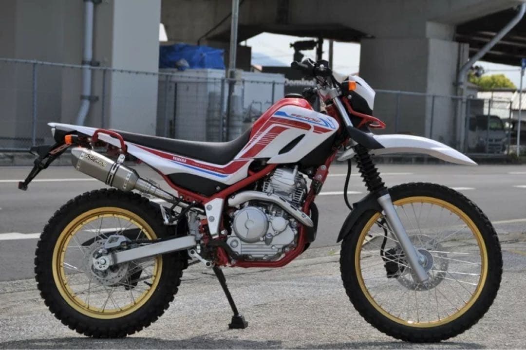 専用ヤマハ セロー250 トリッカー ソリッド異形 スリップオン SUSマフラー