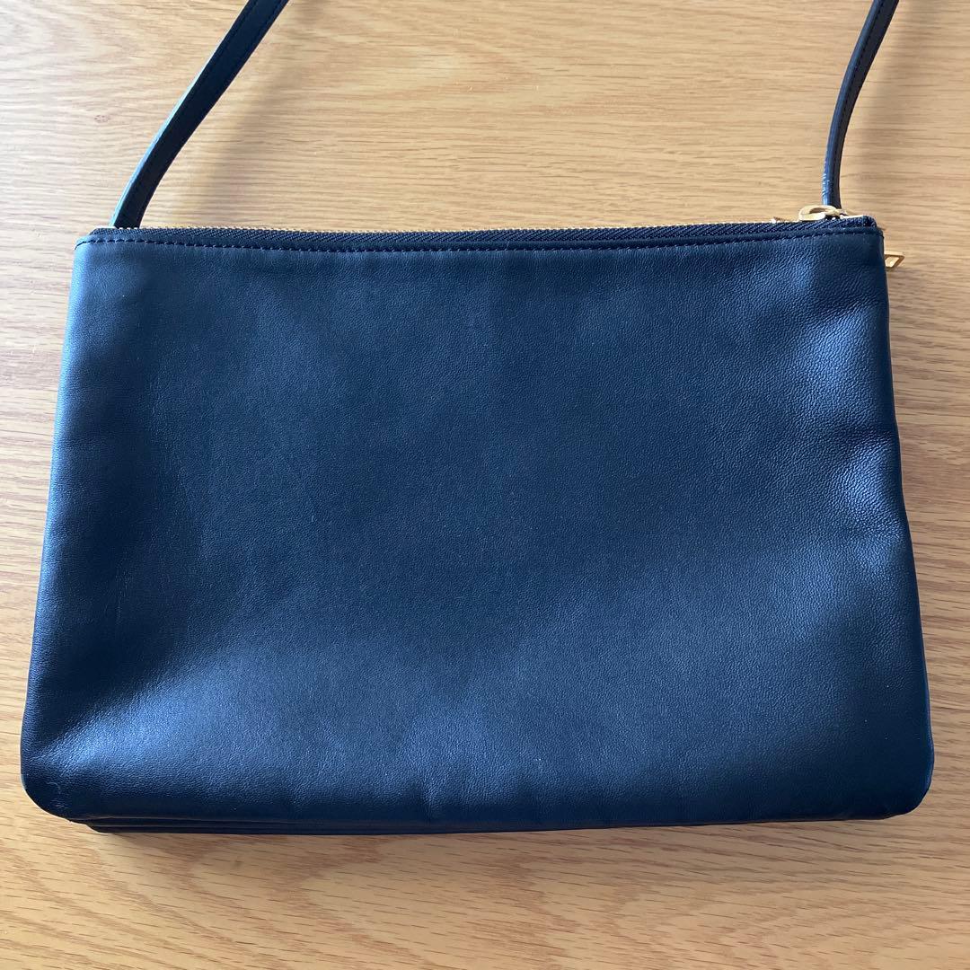 CELINE トリオ　ラージ　ブラック　レザー ショルダーバッグ