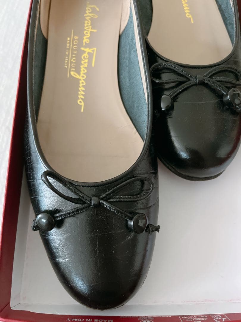 【箱付】フェラガモ フラットシューズ