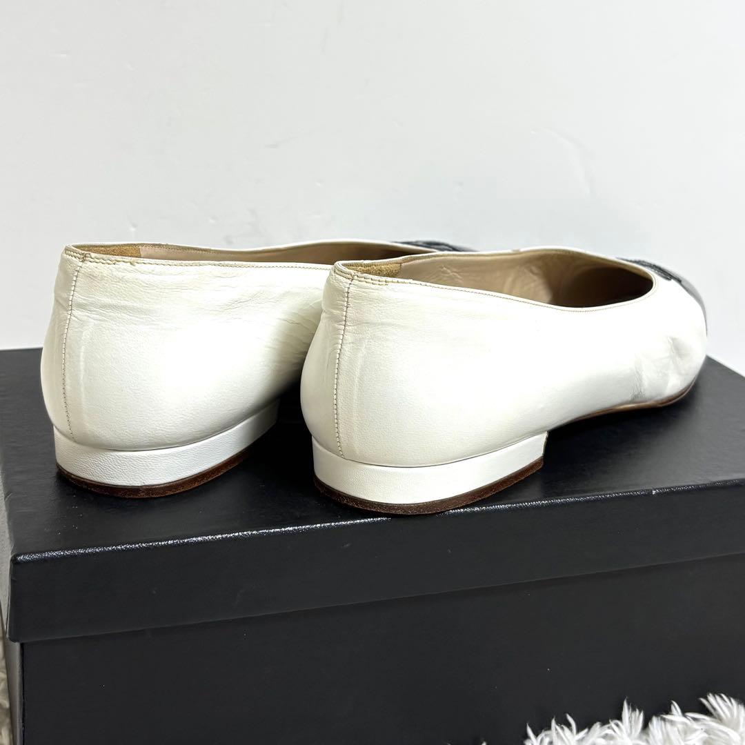 【希少】CHANEL ココマーク フラットシューズ レザー バイカラー 24.5