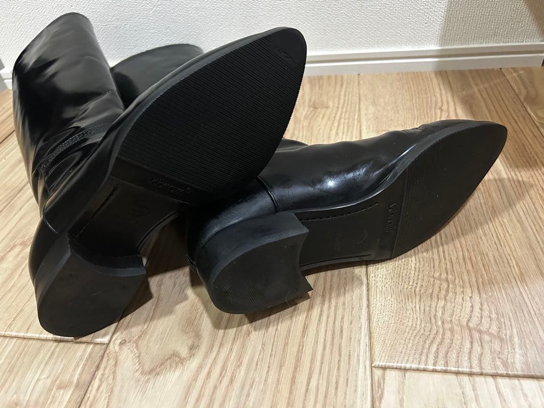 バ*ビ様 今月末日取り消し予定　CHANEL シャネル　ロングブーツ　レザー