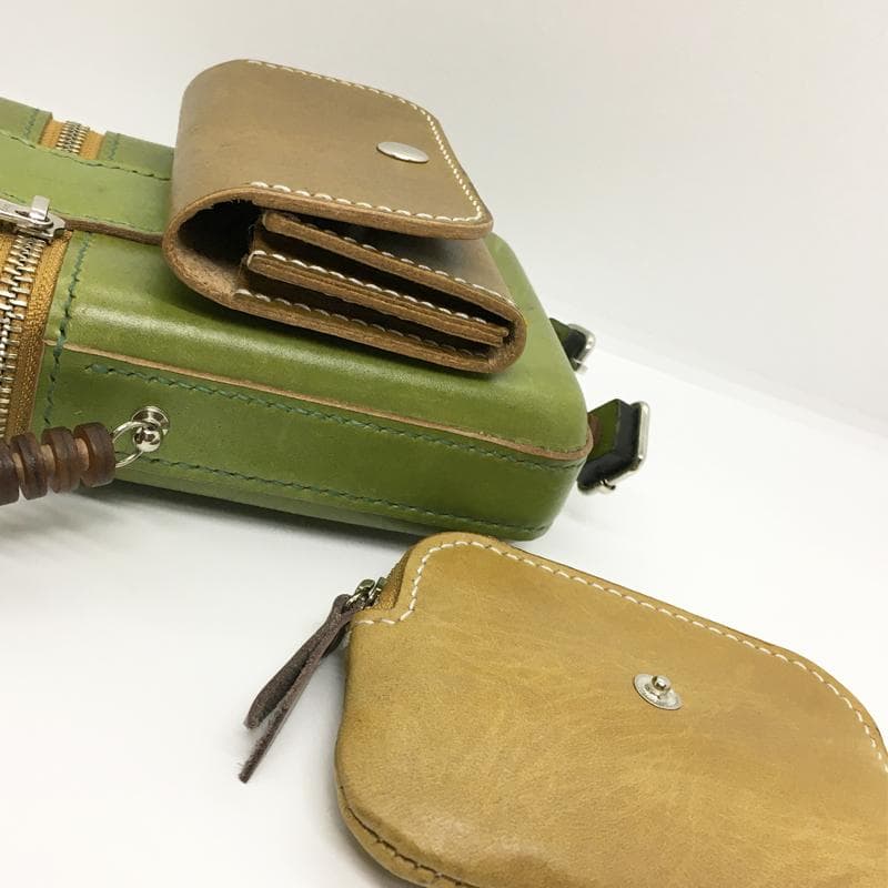 【本革】スマホショルダーバッグ レザーポーチ ウォレット お財布 ハンドメイド