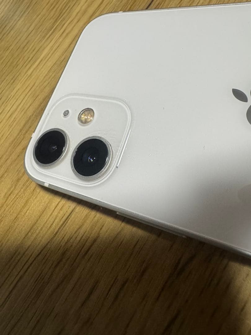 iPhone 12 mini 64G ホワイト　バッテリー84% 画面に線あり