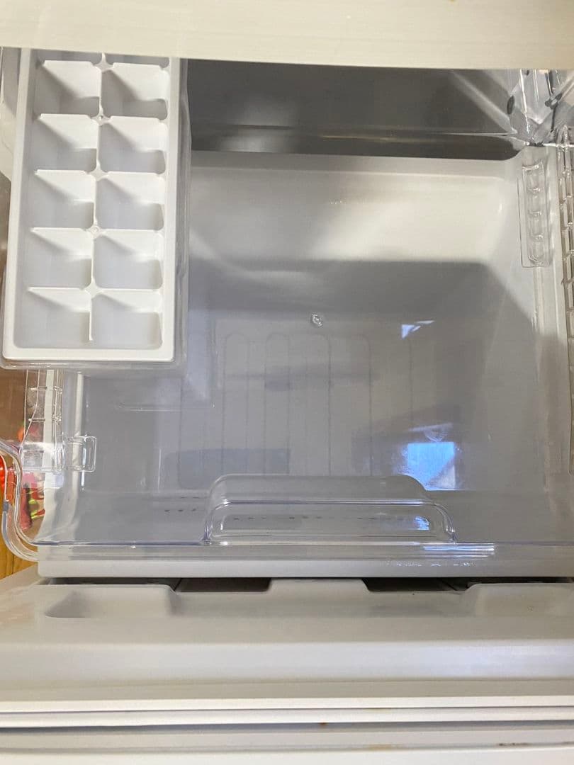 【早い者勝ちッ！】SHARP 冷蔵庫 SJ-D18H-W 179L 2022年製