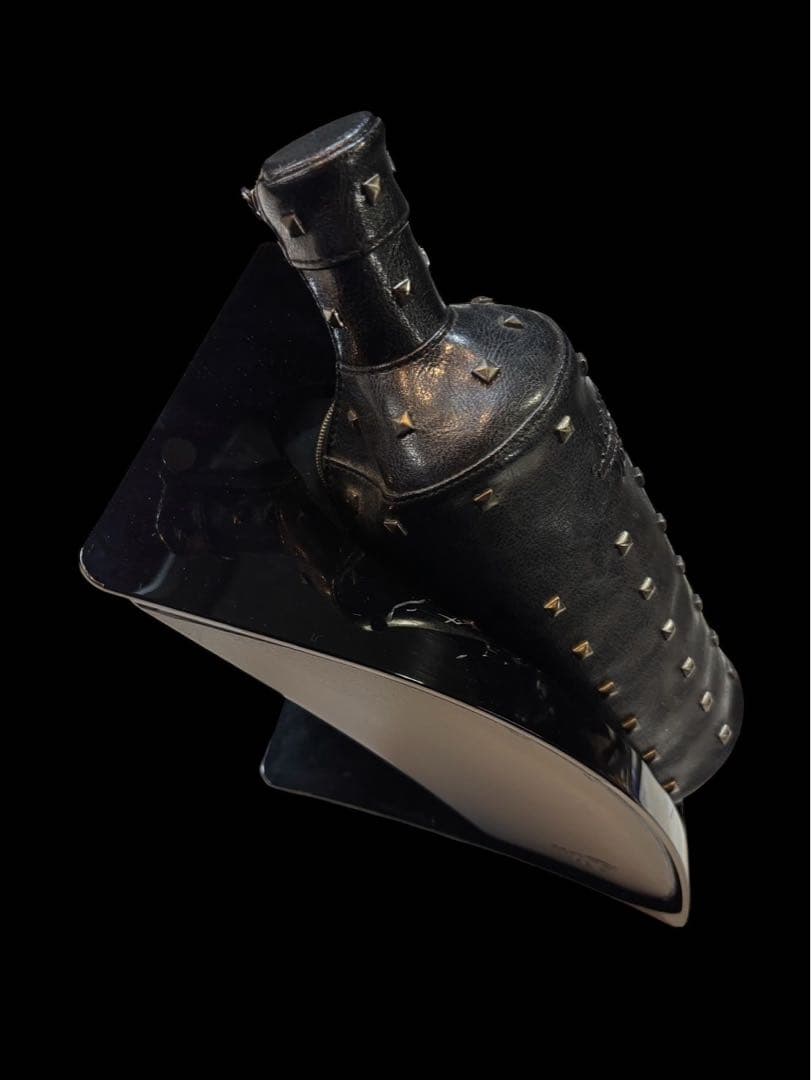 スタッズ付きブラックメタルワインラックプラスレザーボトルカバー2点セット